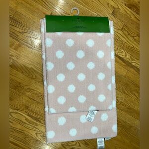 Kate Spade Set of 2 Pale Peach With White Dot Bath Rugs